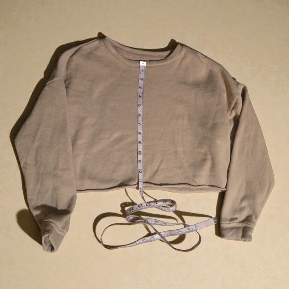 Cozy Colsie‎ Crop Sweatshirt - Picture 2 of 4